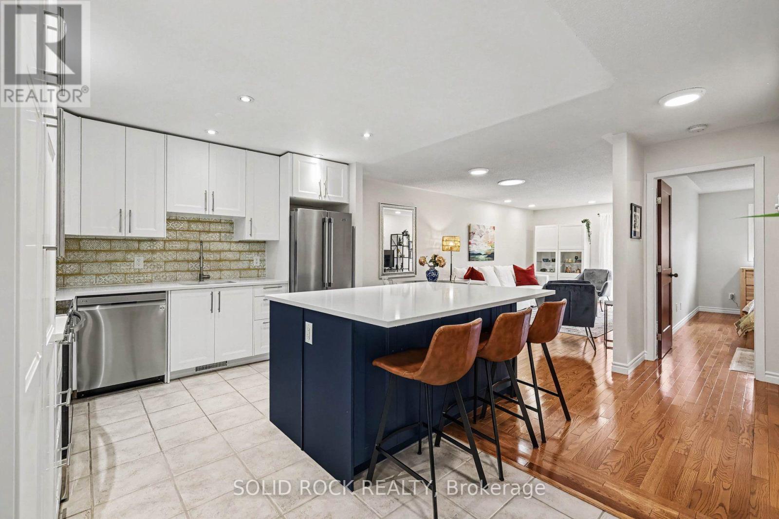 208 Jamieson Street Property Photo 4