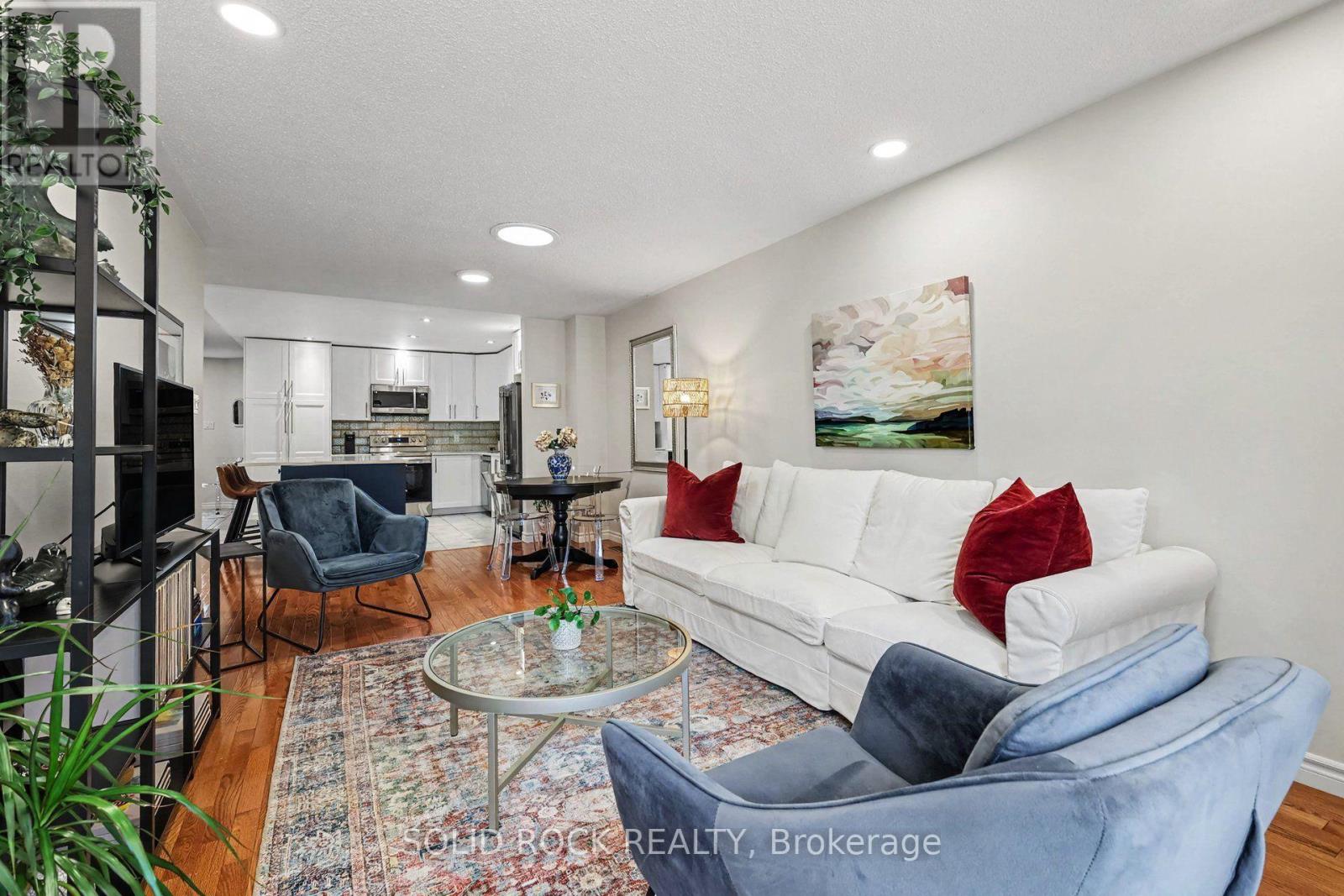 208 Jamieson Street Property Photo 14