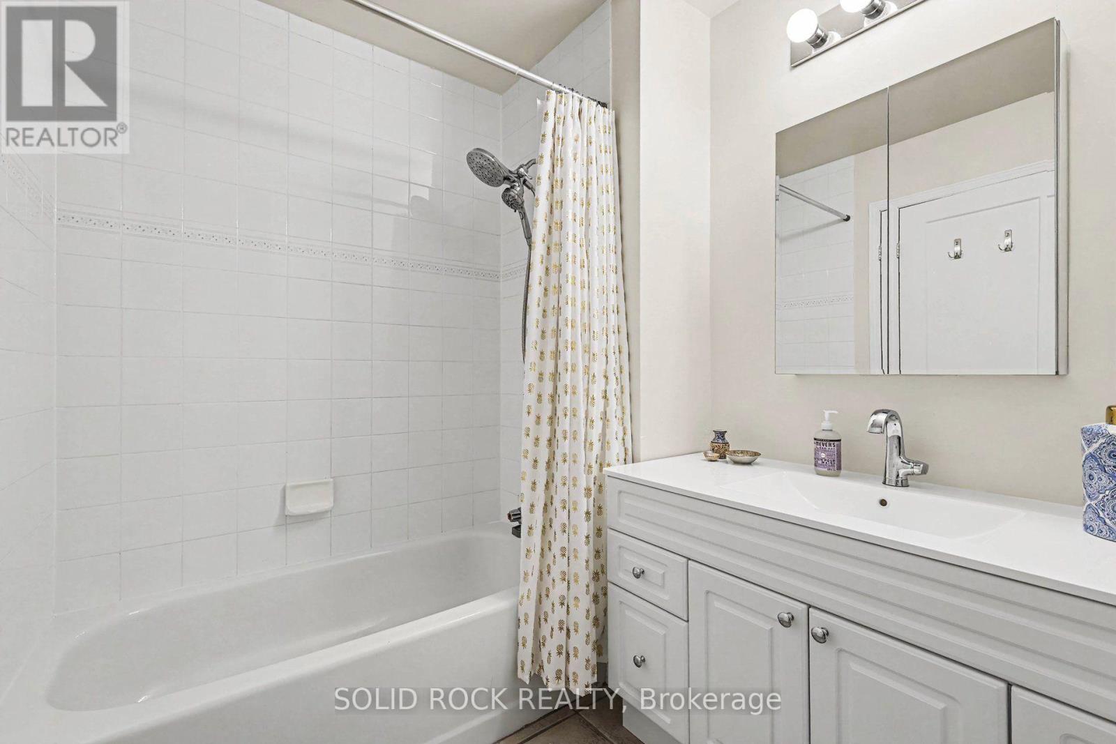 208 Jamieson Street Property Photo 19