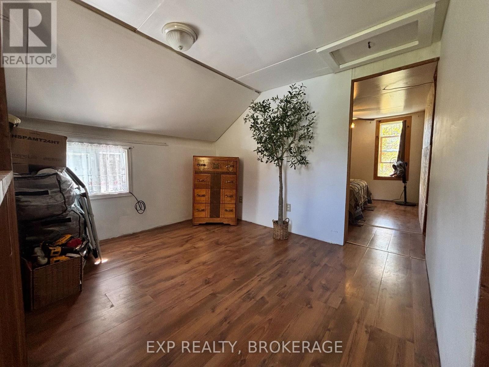 1256 Elm Tree Road Property Photo 6