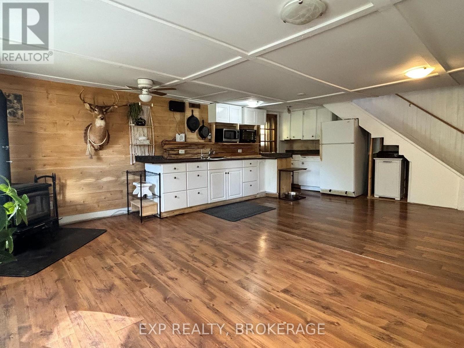1256 Elm Tree Road Property Photo 9