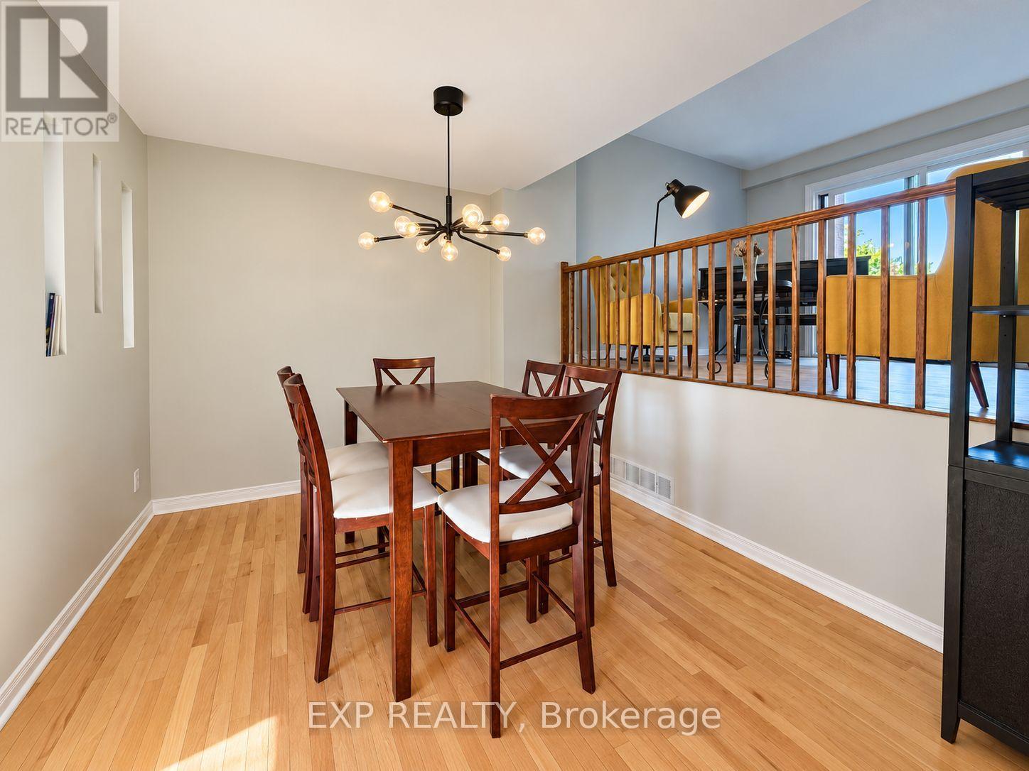 189 Dunbarton Court Property Photo 4