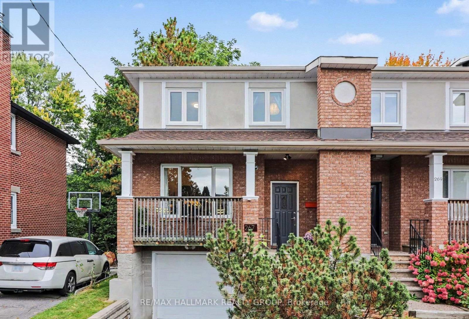 267 St Laurent Boulevard Property Photo 2