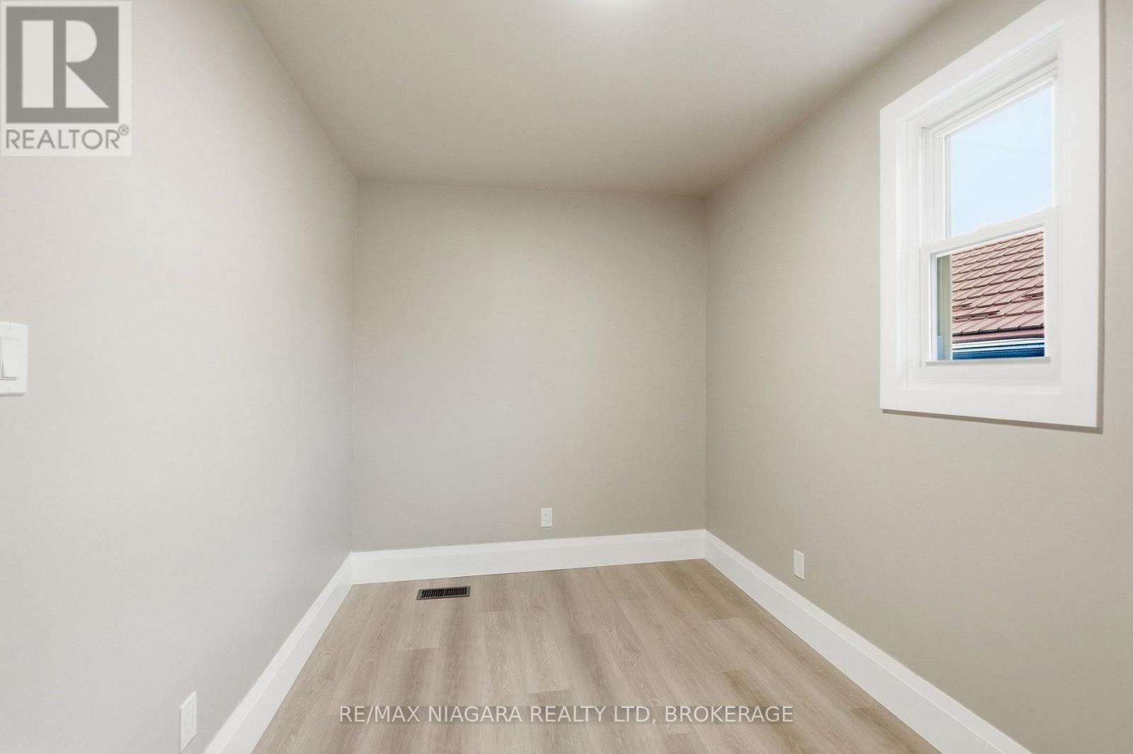 422 Brunswick Street Property Photo 14