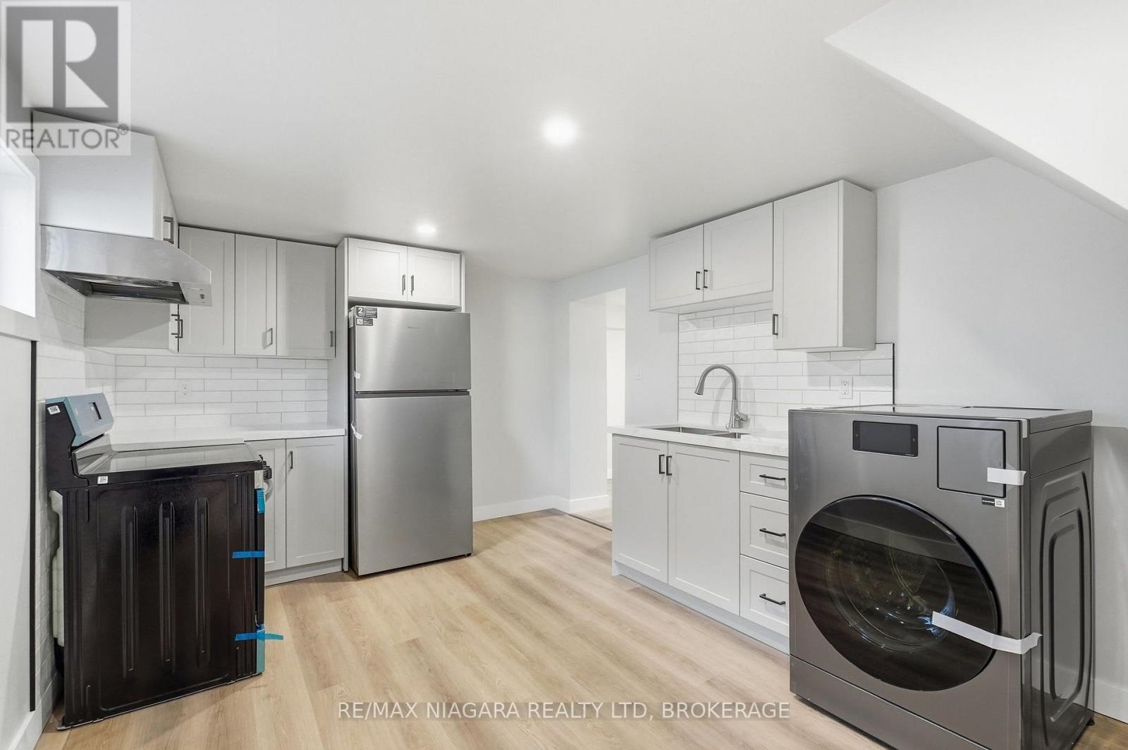 422 Brunswick Street Property Photo 25