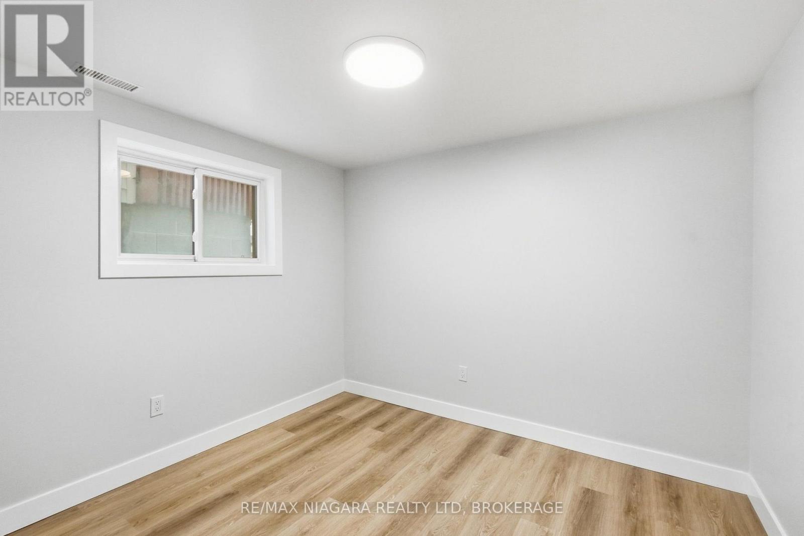 422 Brunswick Street Property Photo 32