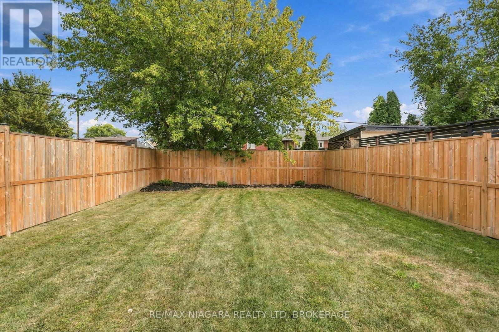 422 Brunswick Street Property Photo 37