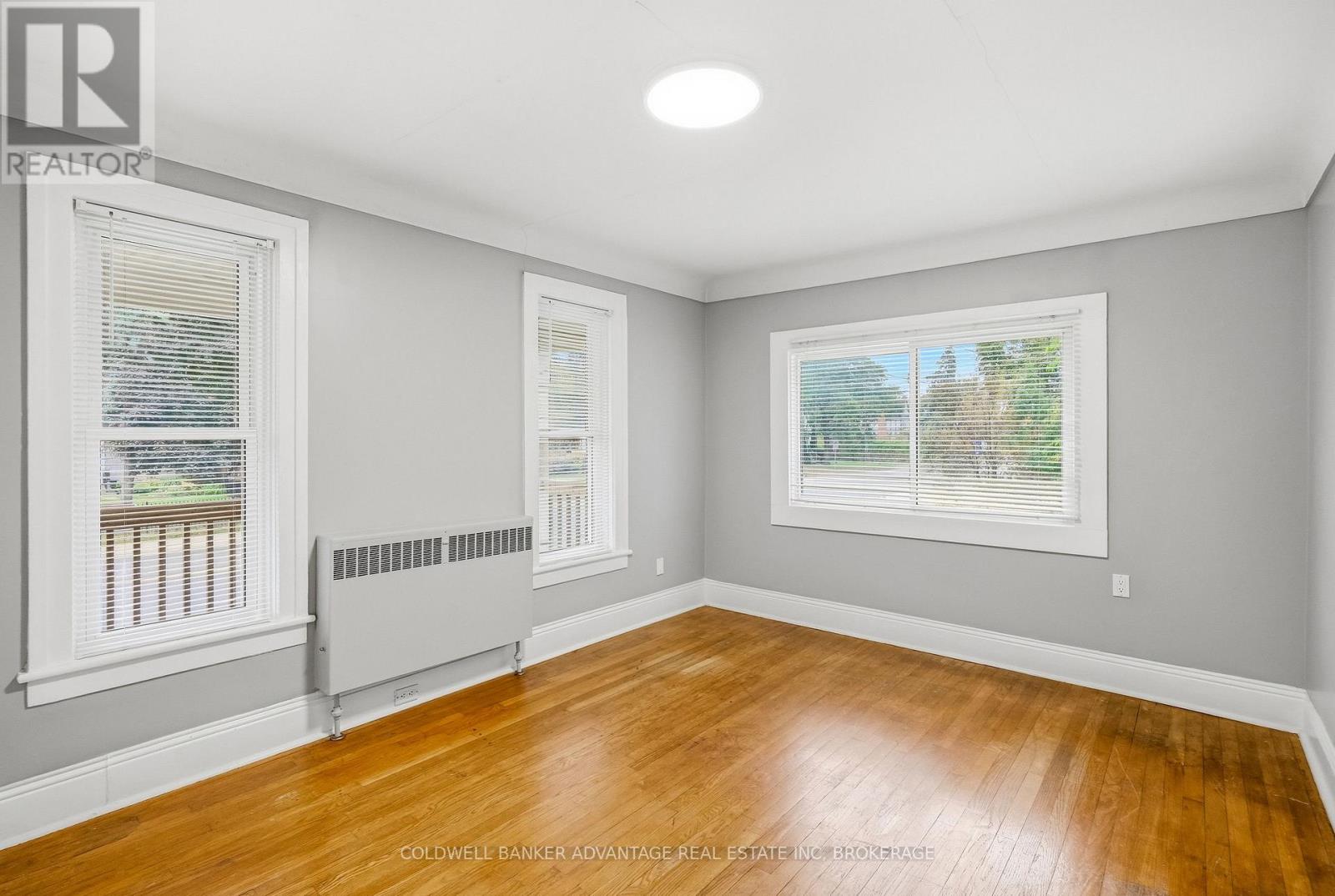 368 Niagara Street Property Photo 14