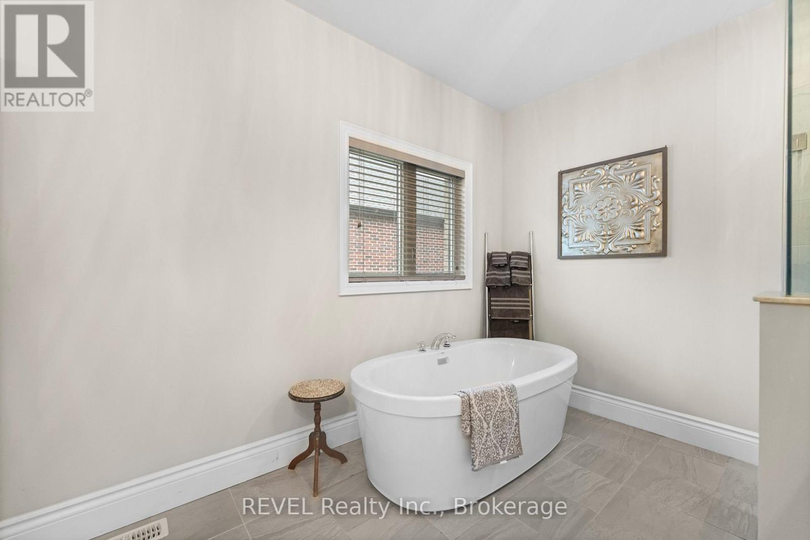 46 Philmori Boulevard Property Photo 35