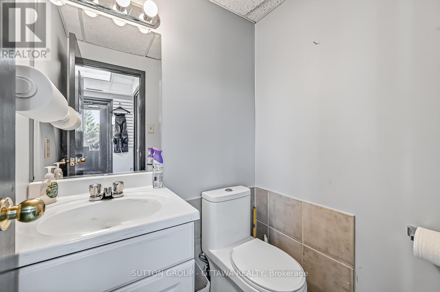 3835 Mcbean Street Property Photo 18