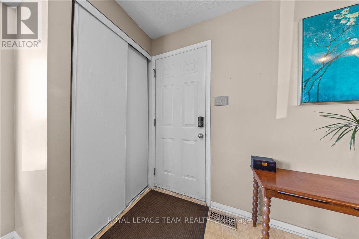 100 Bonfield Private Property Photo 2