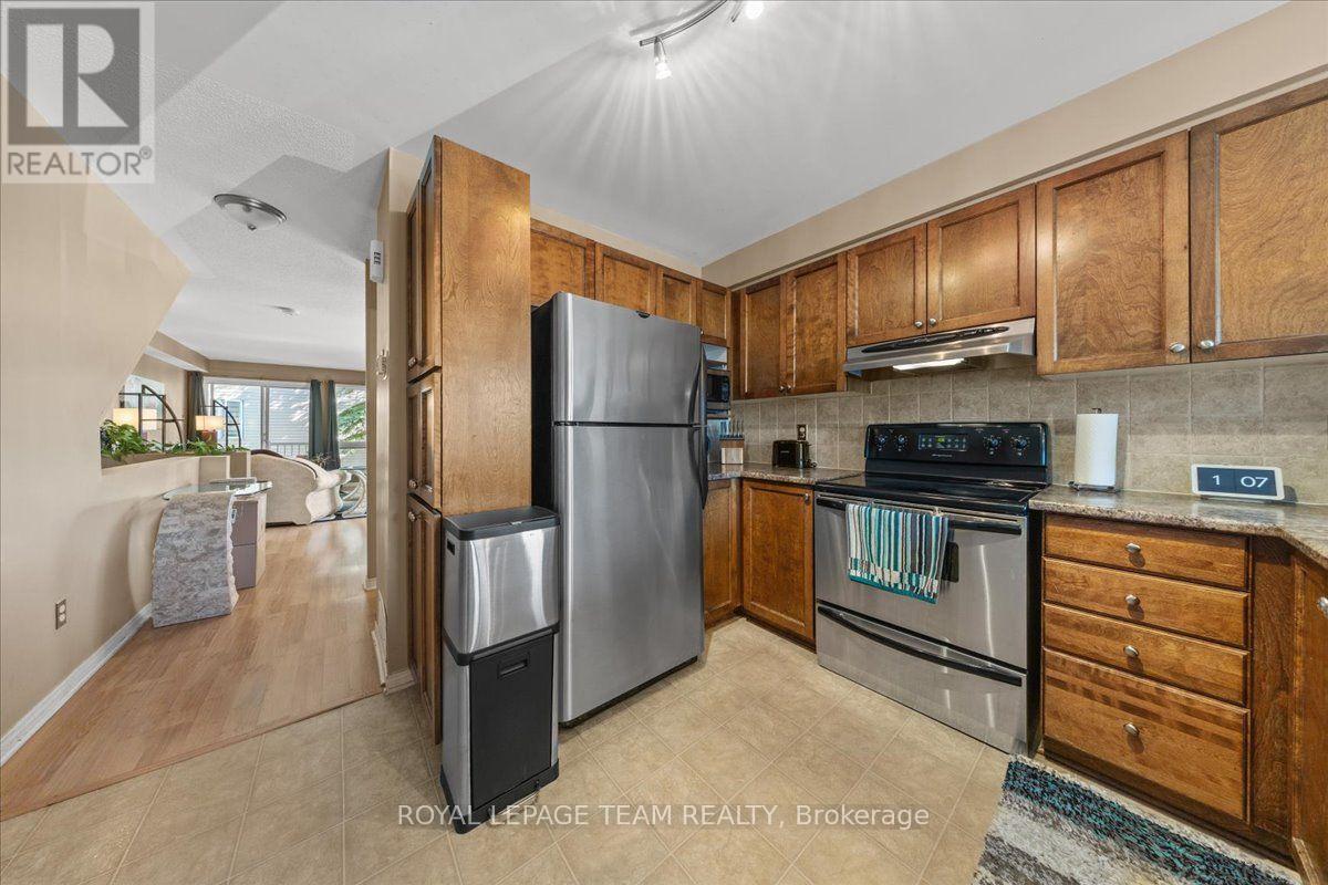 100 Bonfield Private Property Photo 7