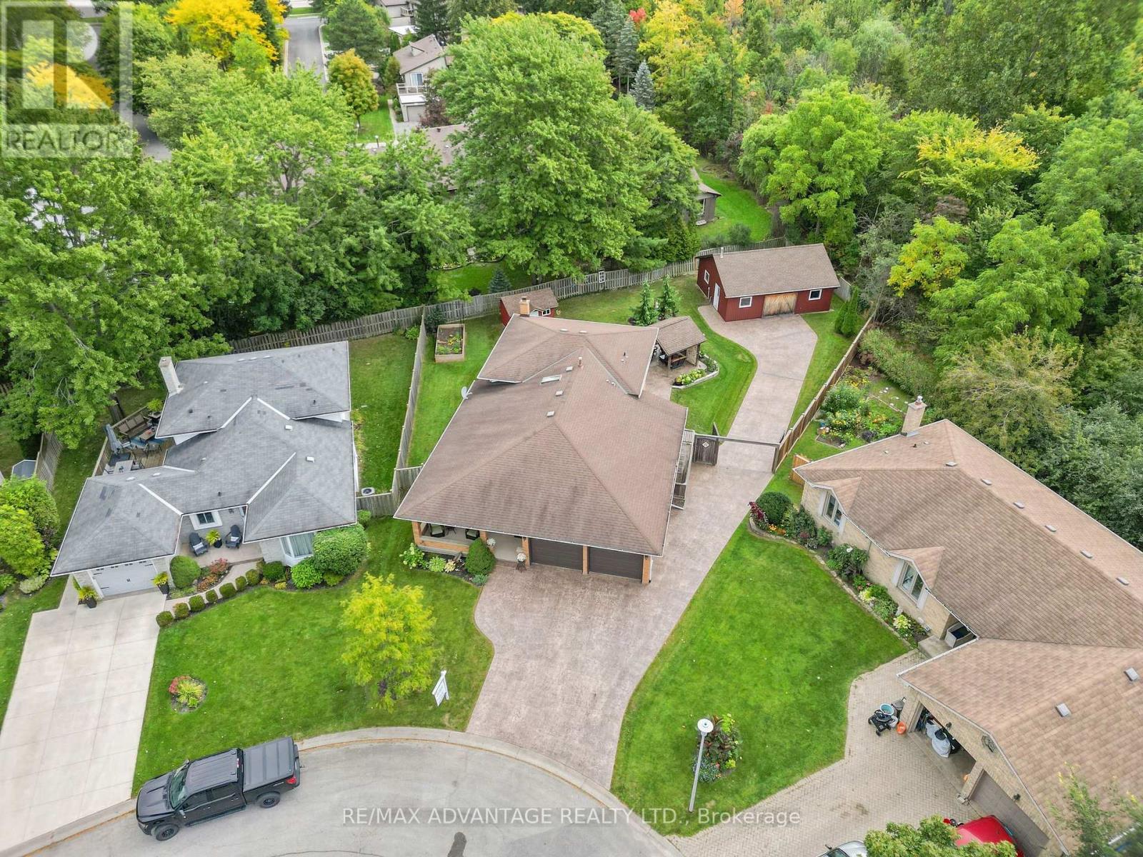 43 Lynngate Grove Property Photo 3