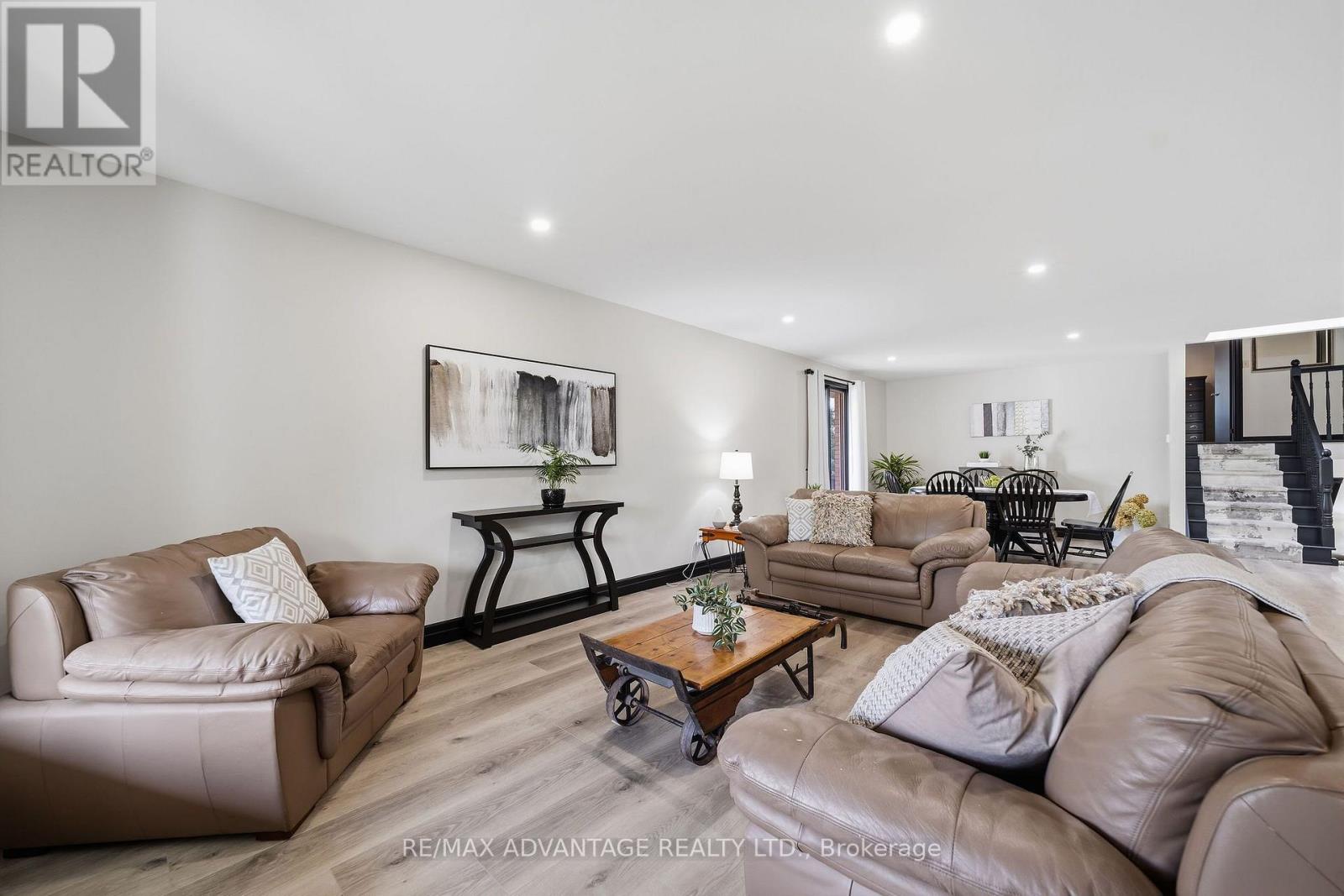 43 Lynngate Grove Property Photo 8