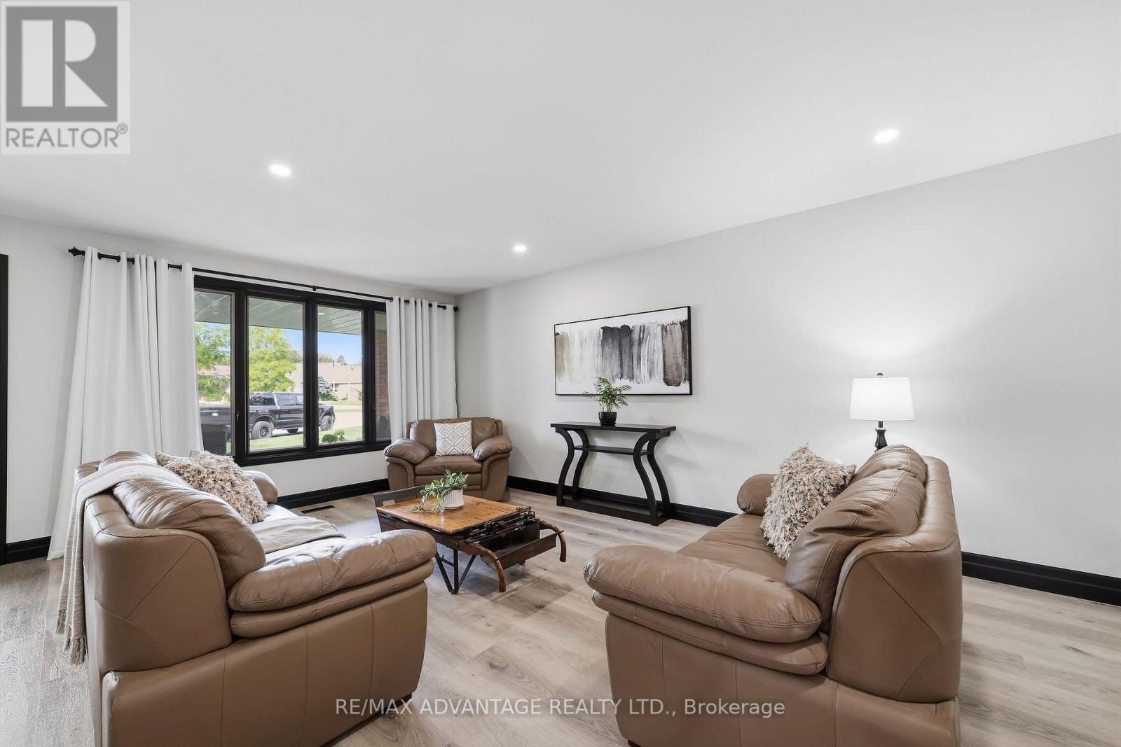 43 Lynngate Grove Property Photo 15