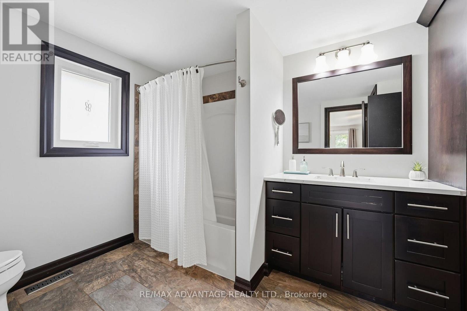 43 Lynngate Grove Property Photo 23