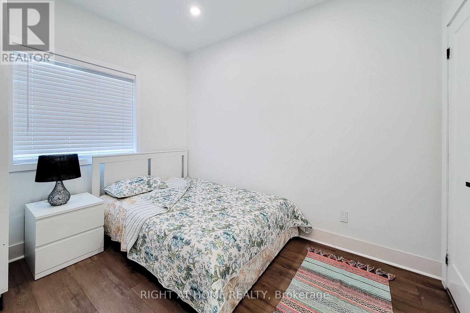 78 Hillyard Street E Property Photo 20