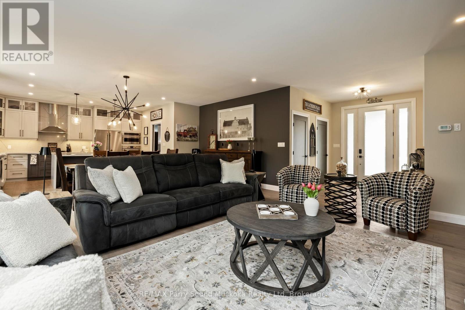 270 Nobel Road Property Photo 4