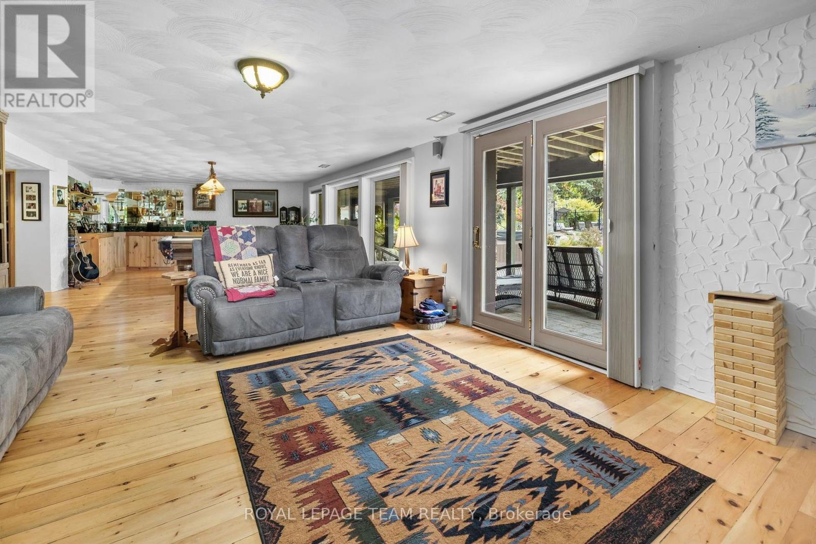 6100 Gough Road Property Photo 22