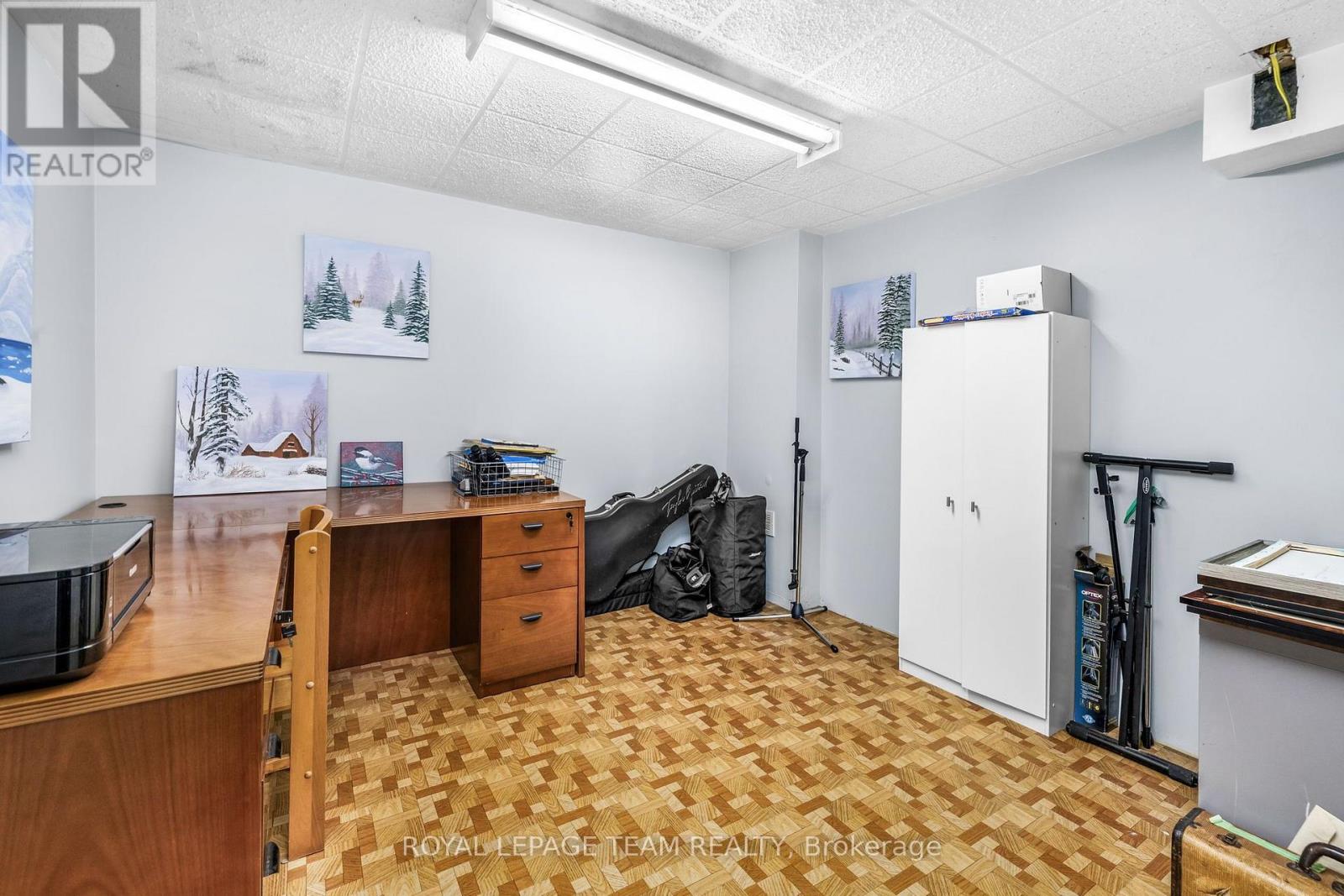 6100 Gough Road Property Photo 26
