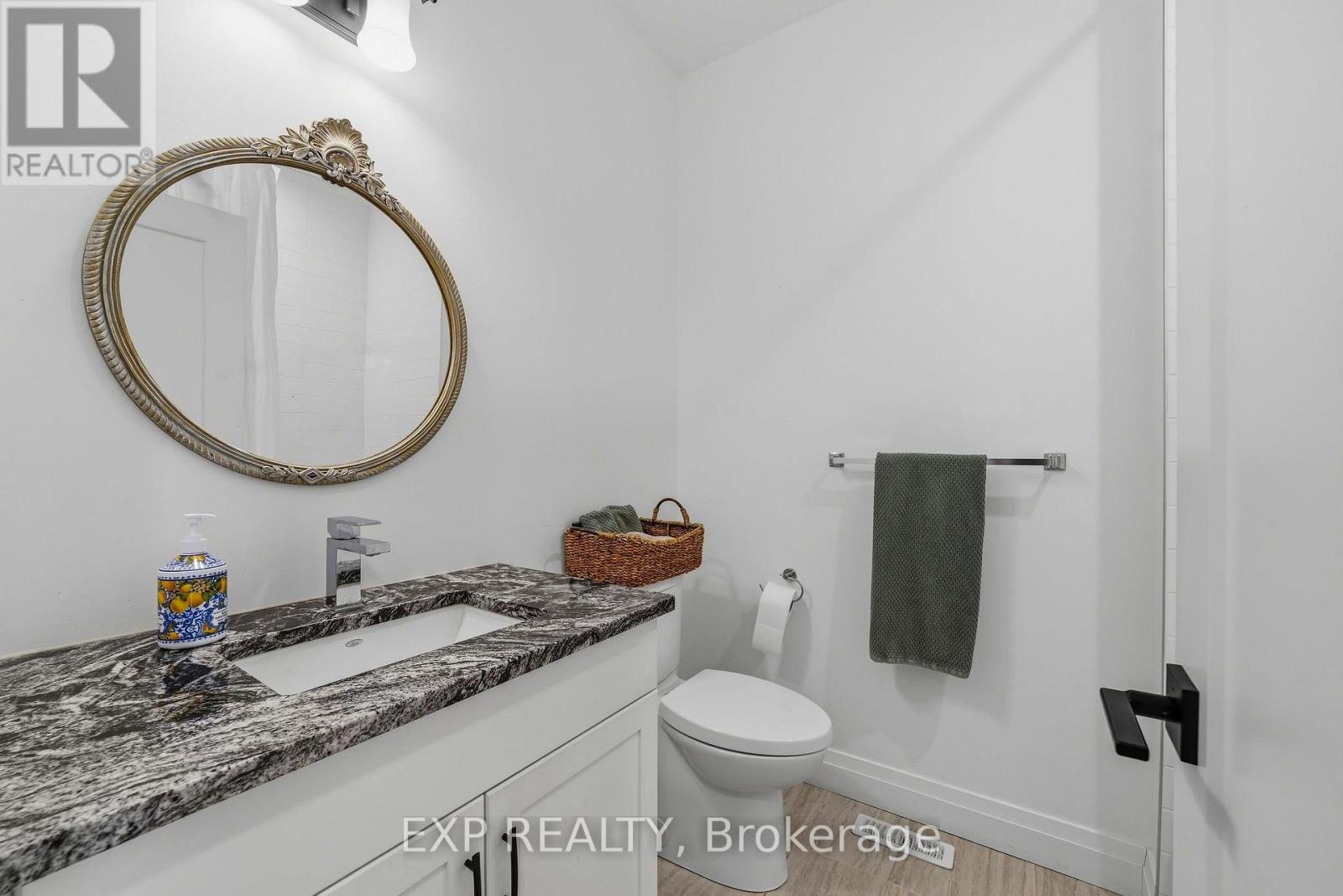 1 - 10038 Oxbow Drive Property Photo 17
