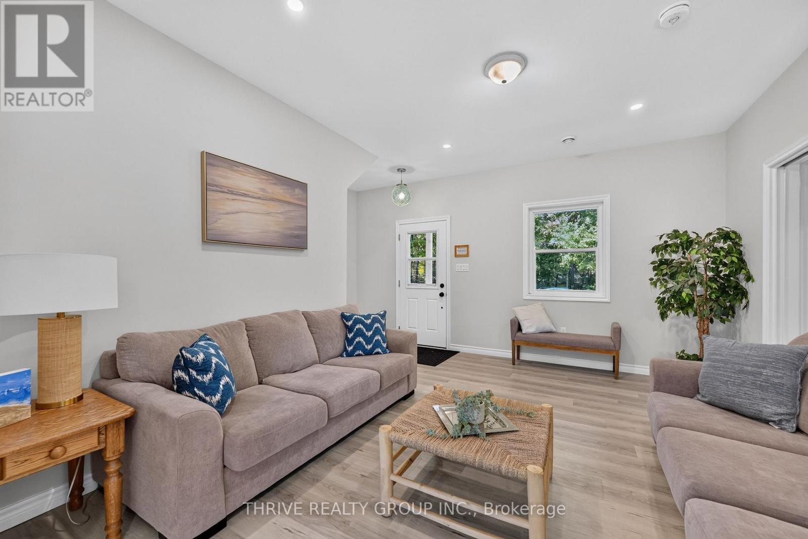 6 Addison Street Property Photo 7