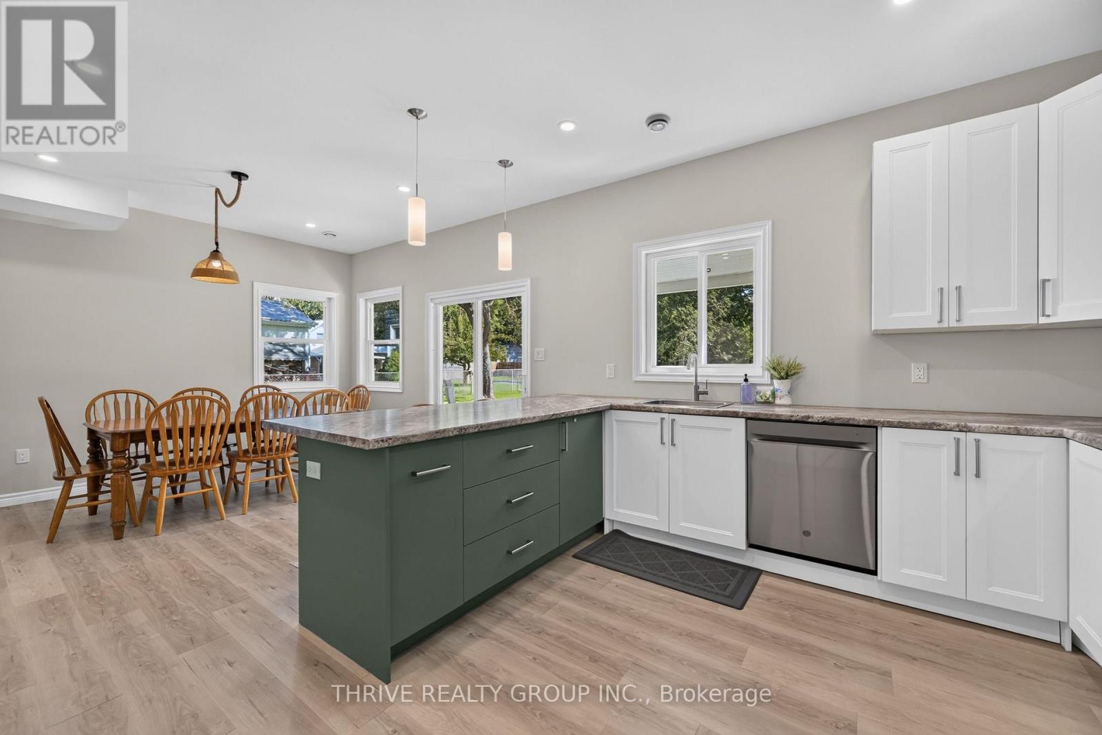 6 Addison Street Property Photo 10