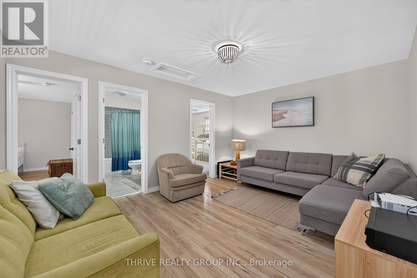6 Addison Street Property Photo 17