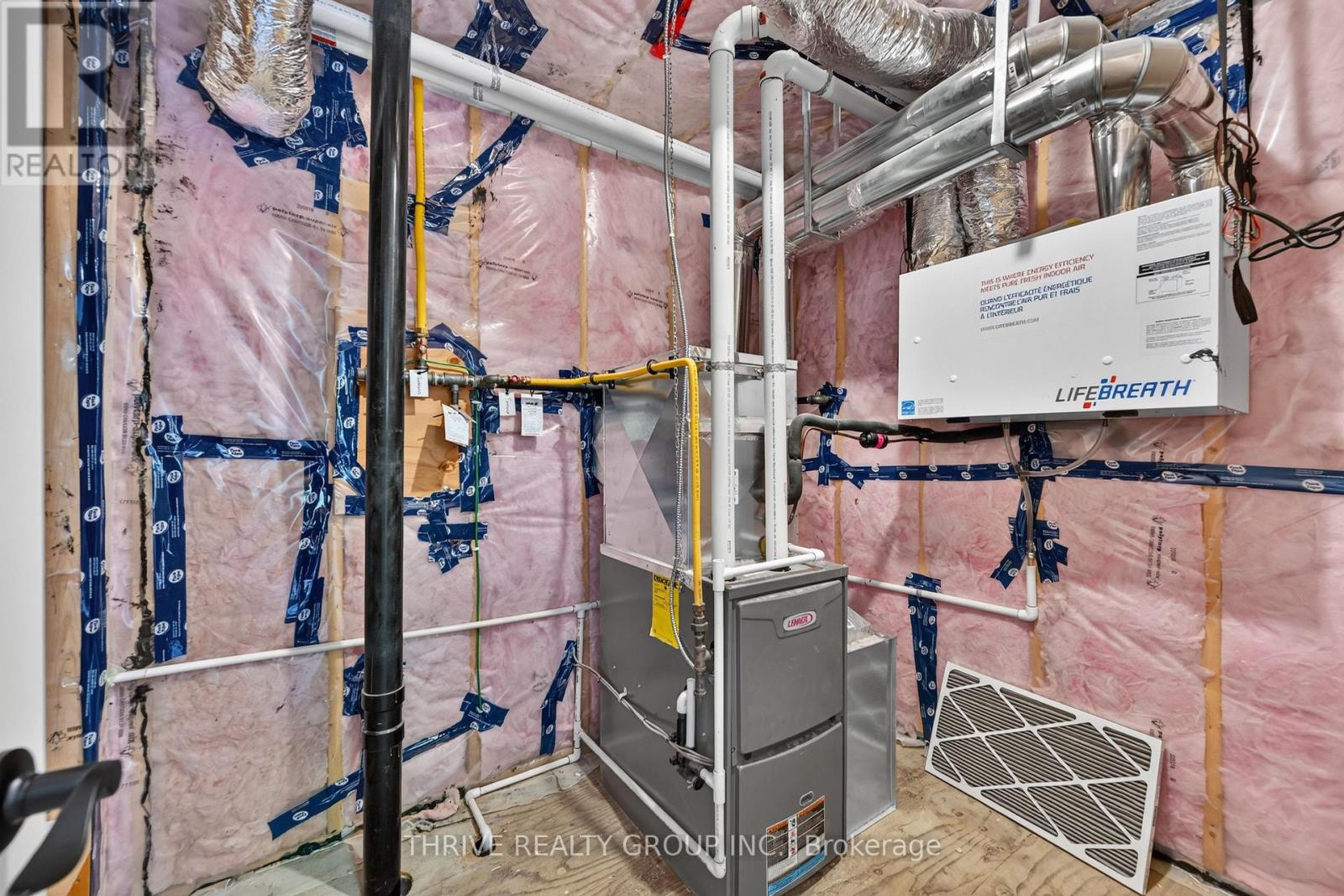 6 Addison Street Property Photo 23