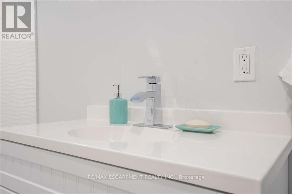 58 Sandalwood Avenue Property Photo 35