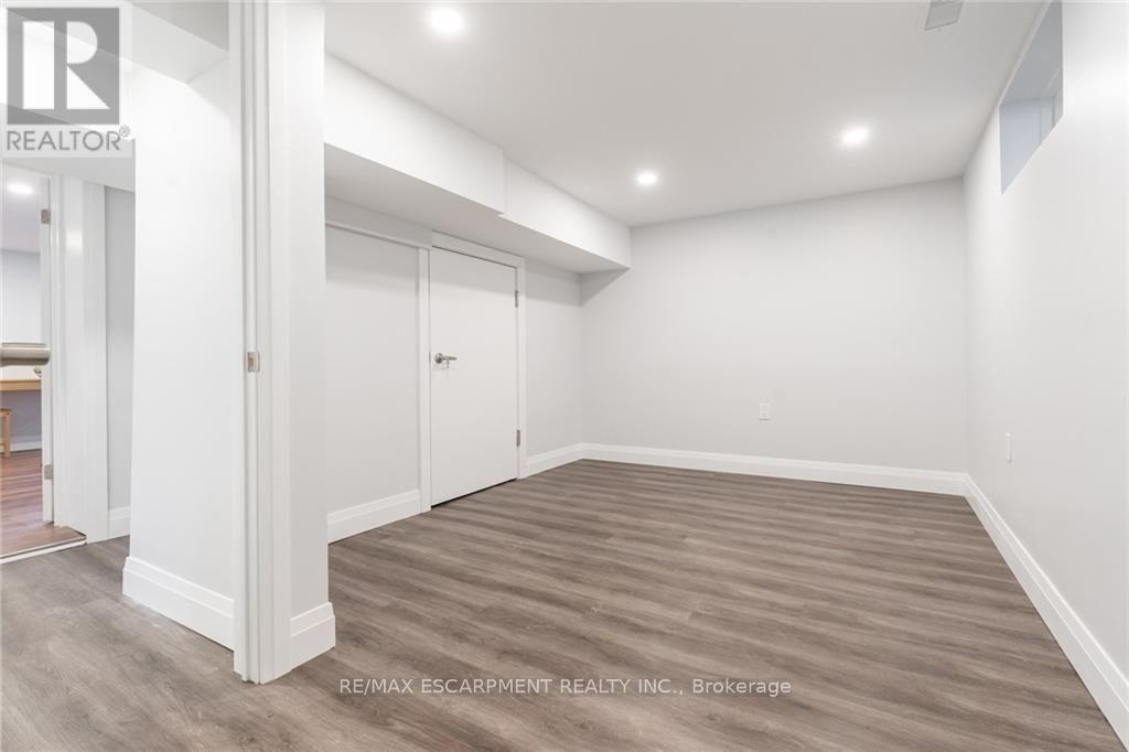 58 Sandalwood Avenue Property Photo 39