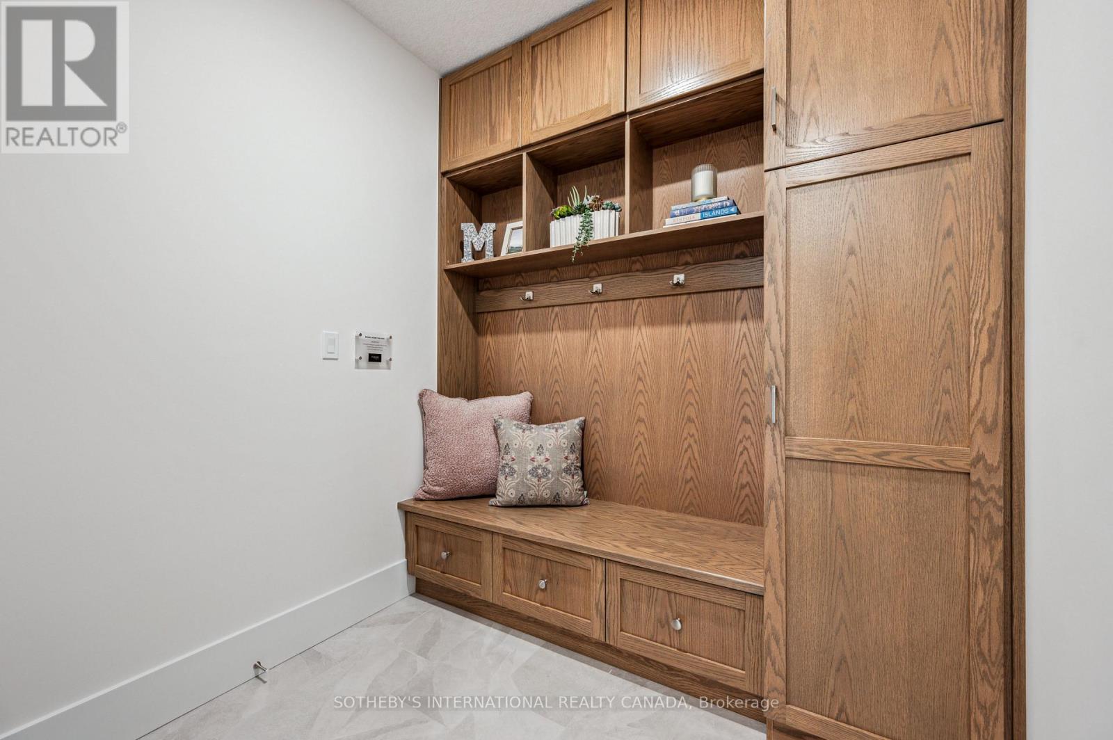 612 Anton Crescent Property Photo 12
