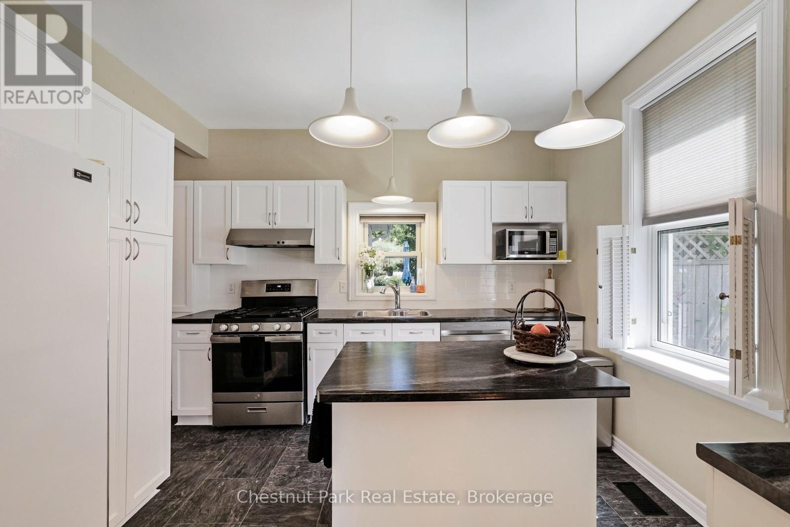 755 4th Avenue E Property Photo 16