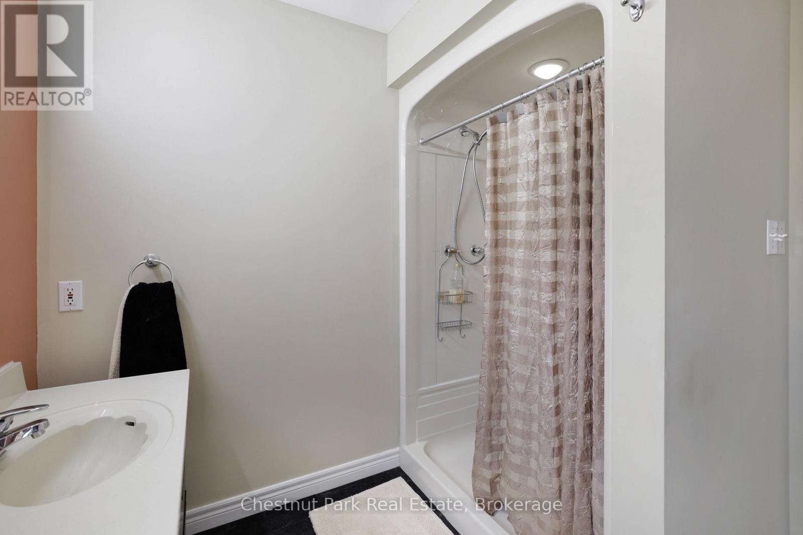 755 4th Avenue E Property Photo 20