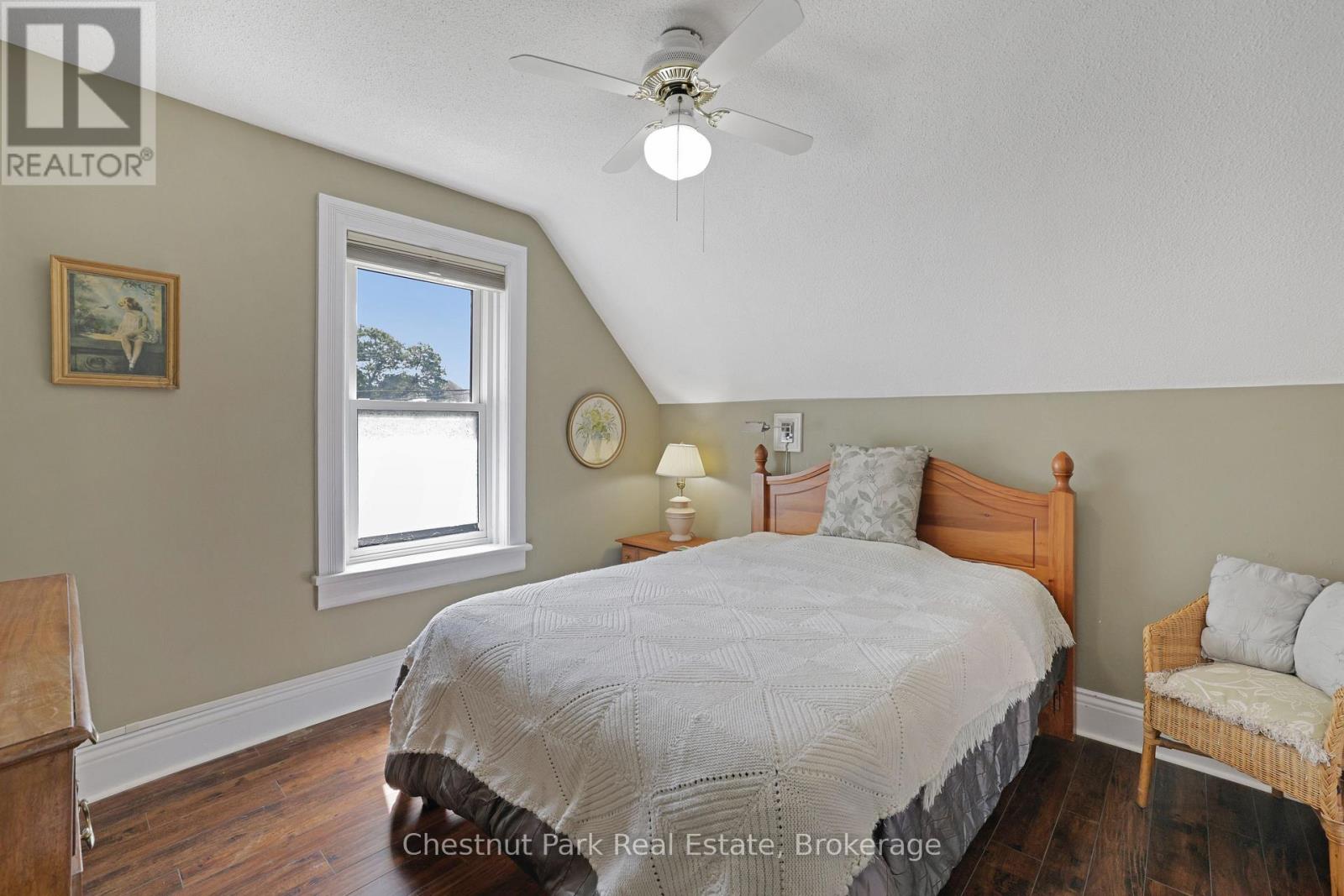 755 4th Avenue E Property Photo 32