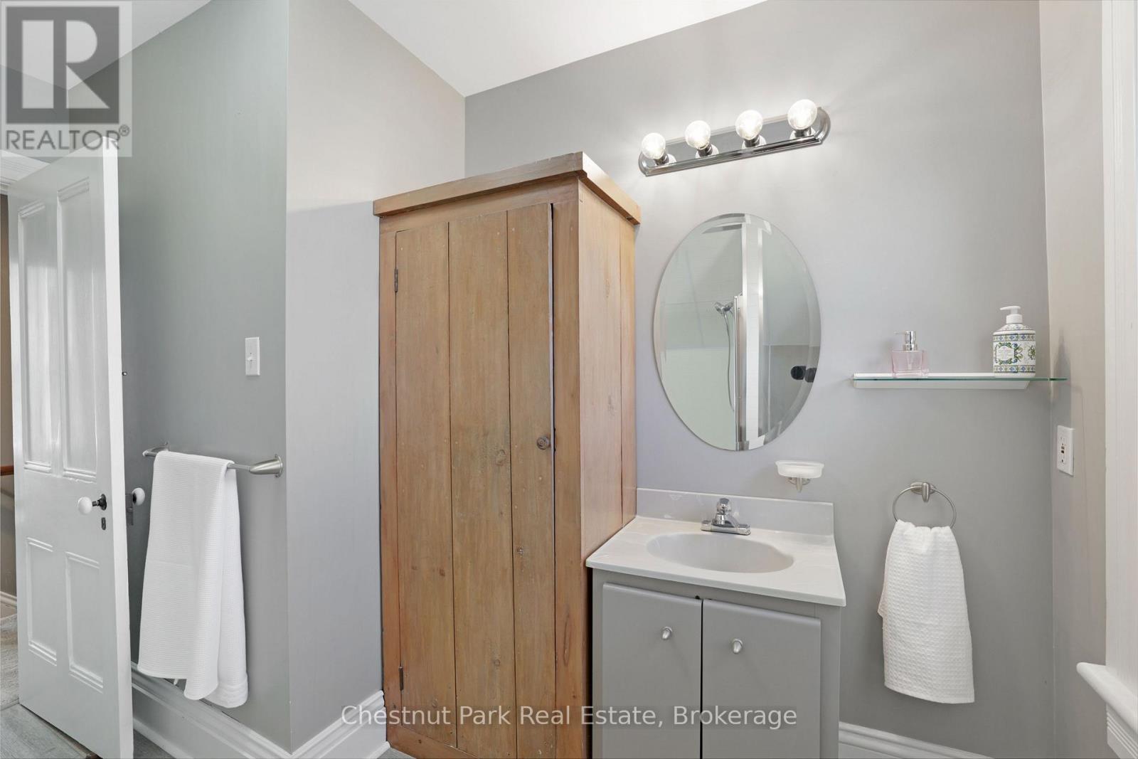 755 4th Avenue E Property Photo 35