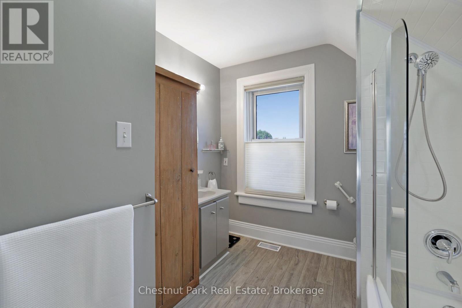 755 4th Avenue E Property Photo 36
