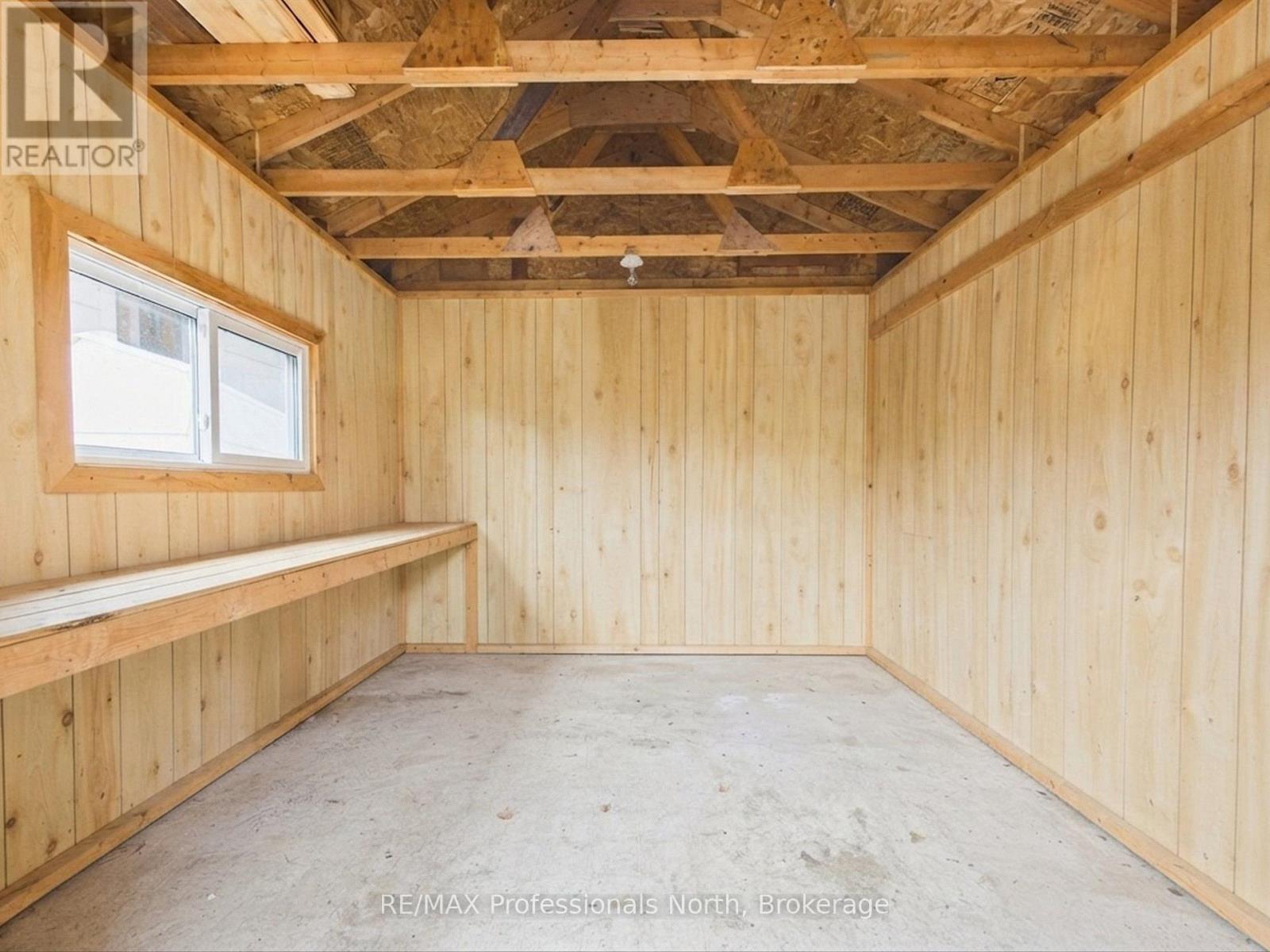 4226 Aspdin Road Property Photo 36