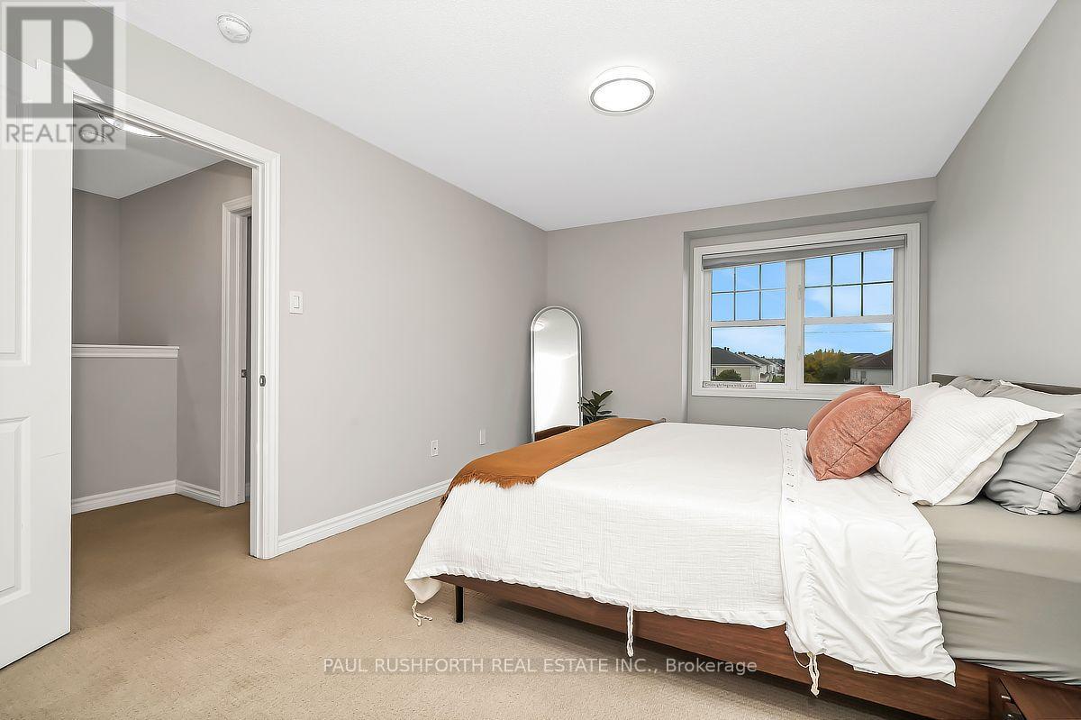 375 Sweetfern Crescent Property Photo 17