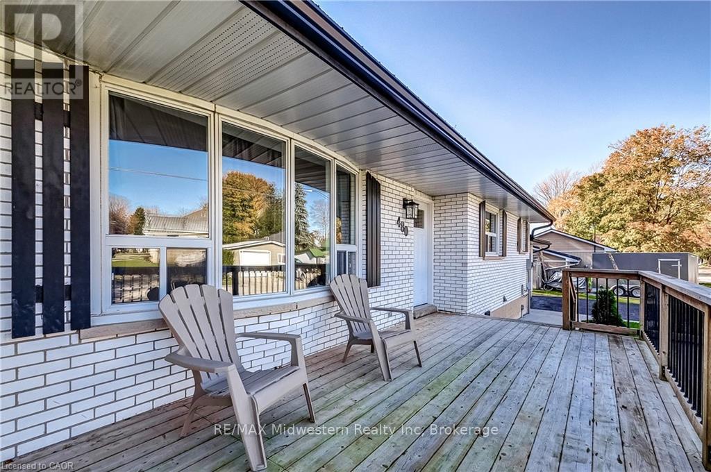 480 Cavan Street Property Photo 2