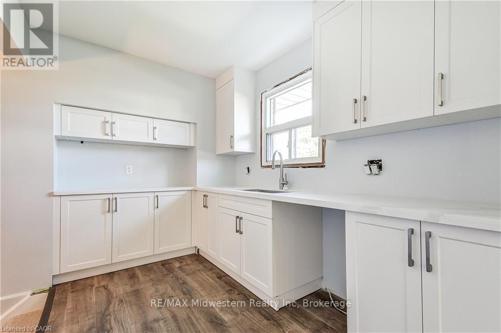 480 Cavan Street Property Photo 15