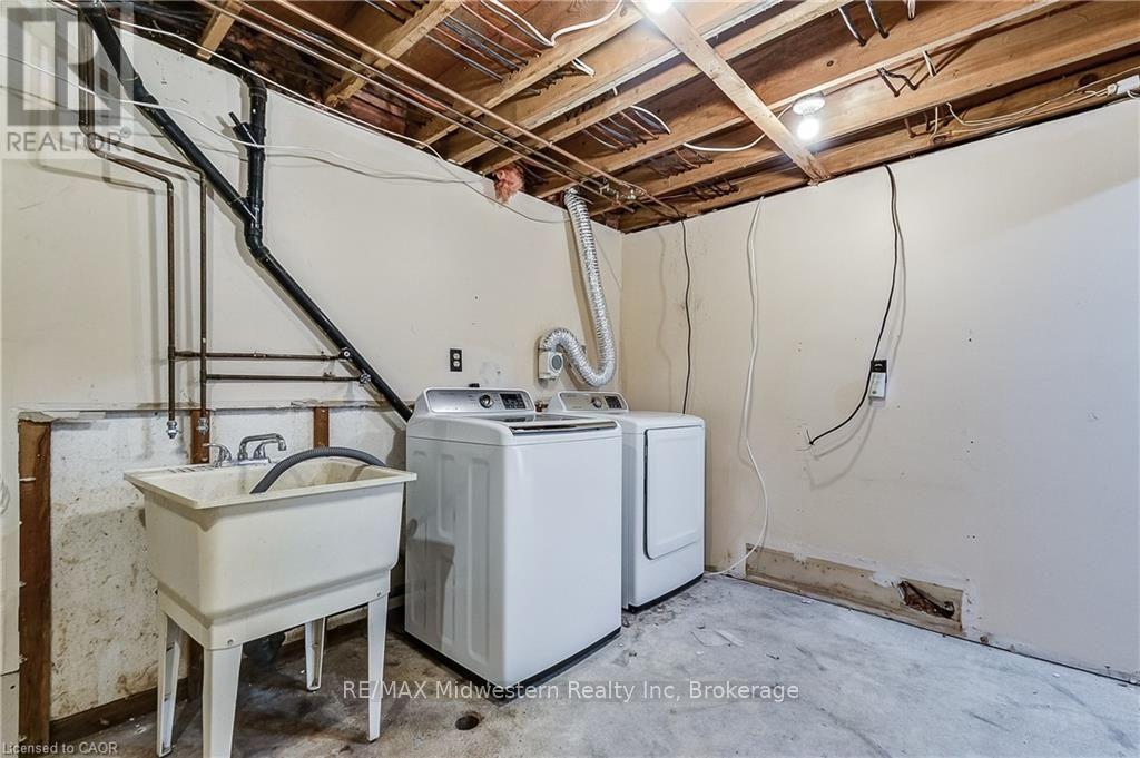 480 Cavan Street Property Photo 34