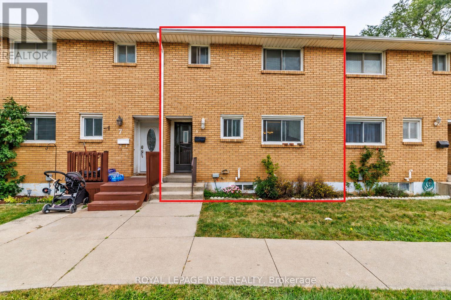 8 - 161 Berkindale Drive Photo de la propriété 1