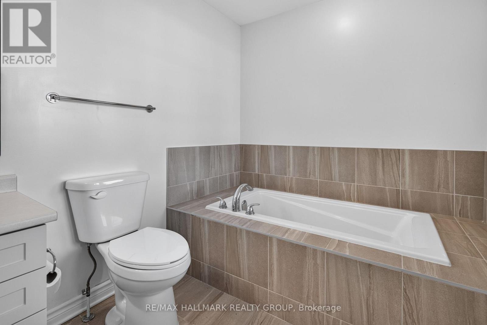 149 Minikan Street Property Photo 26