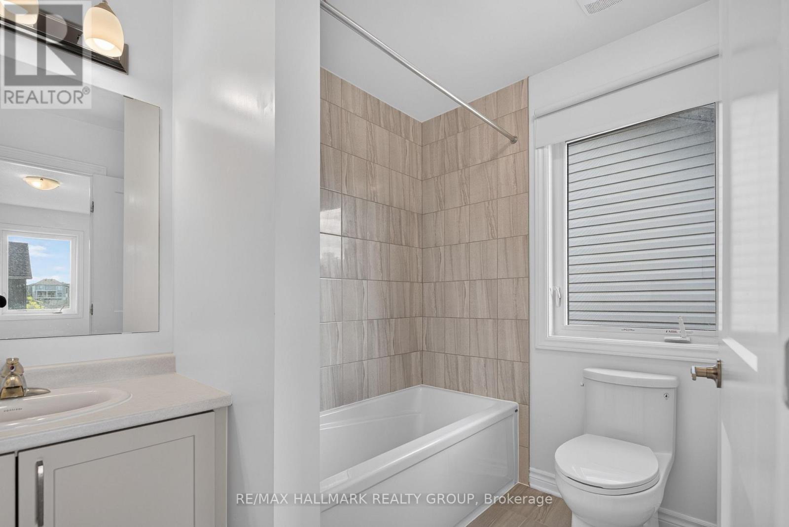 149 Minikan Street Property Photo 33