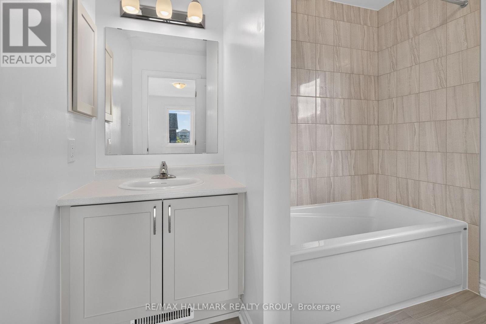 149 Minikan Street Property Photo 34