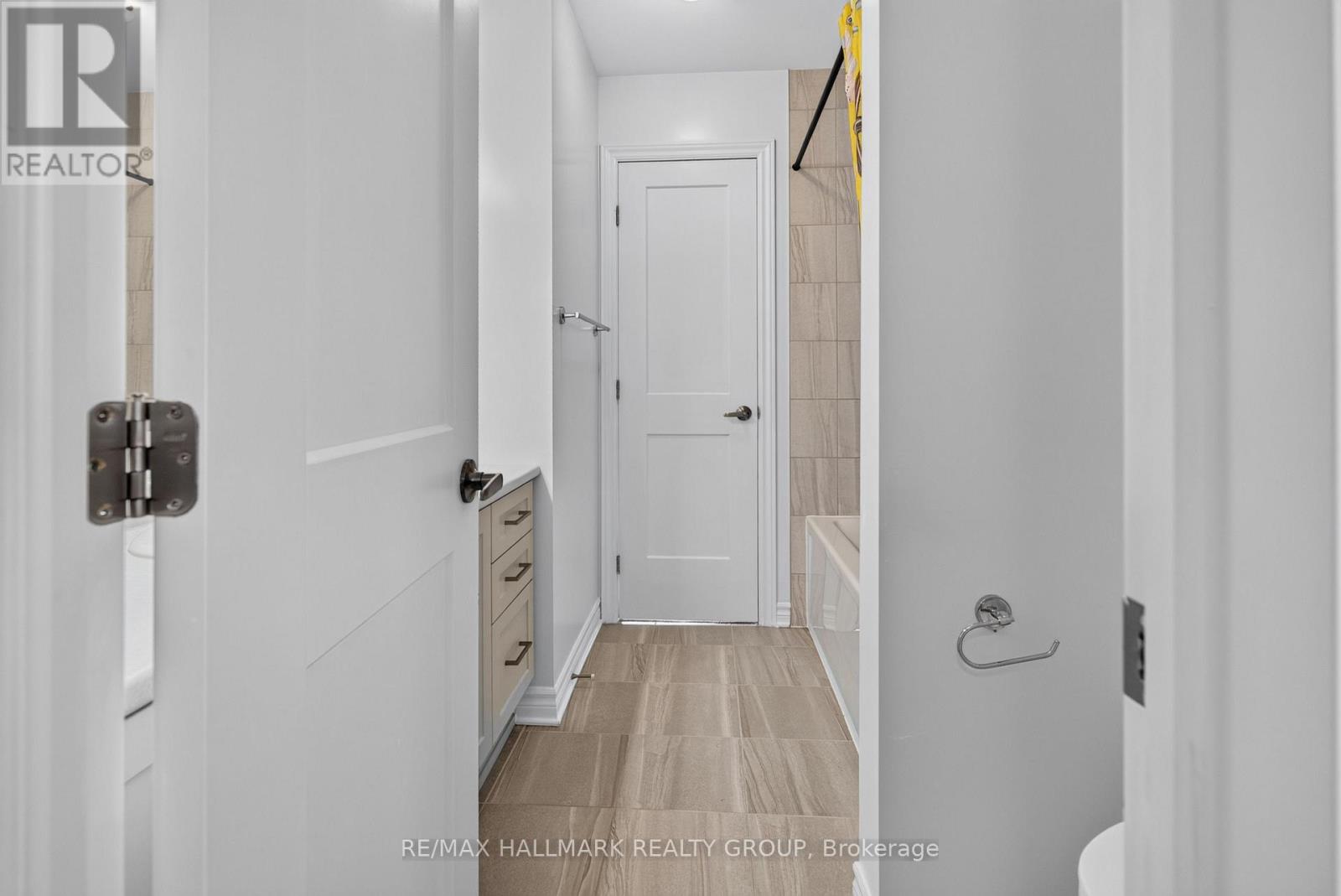 149 Minikan Street Property Photo 40