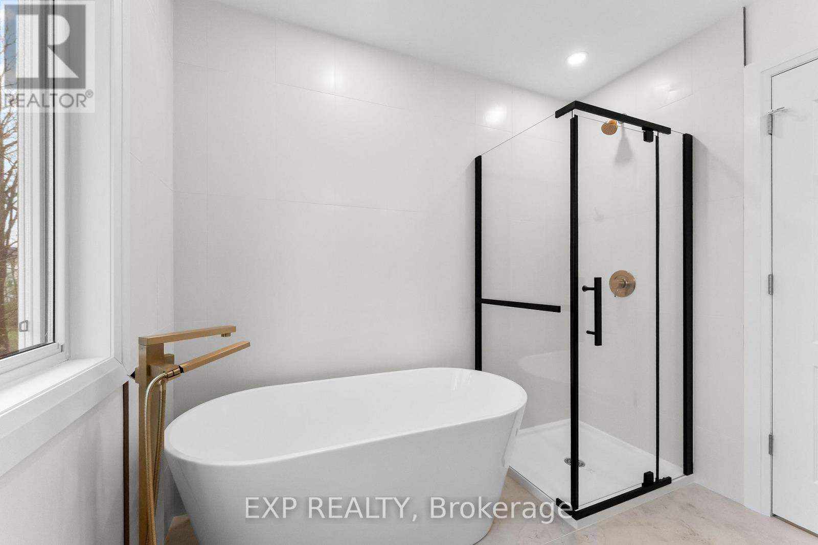 1 - 4271 Fifth Avenue Property Photo 19