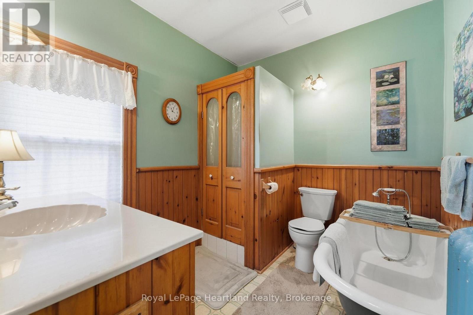 62 Orange Street S Property Photo 35
