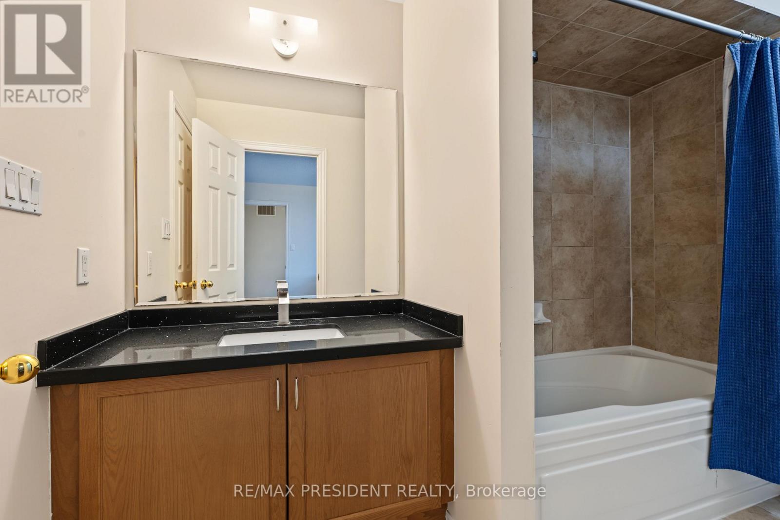 17 Mccartney Street Property Photo 26